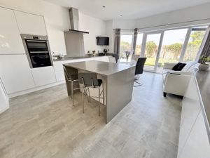 Kitchen- click for photo gallery